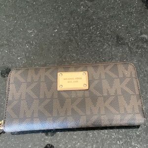 Michael Kors wallet